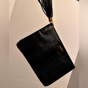 GIGI NEW YORK ALL IN ONE CLUTCH
